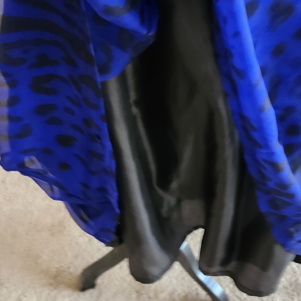 NWOT Gorgeous Blue Dress - Picture 4 of 7